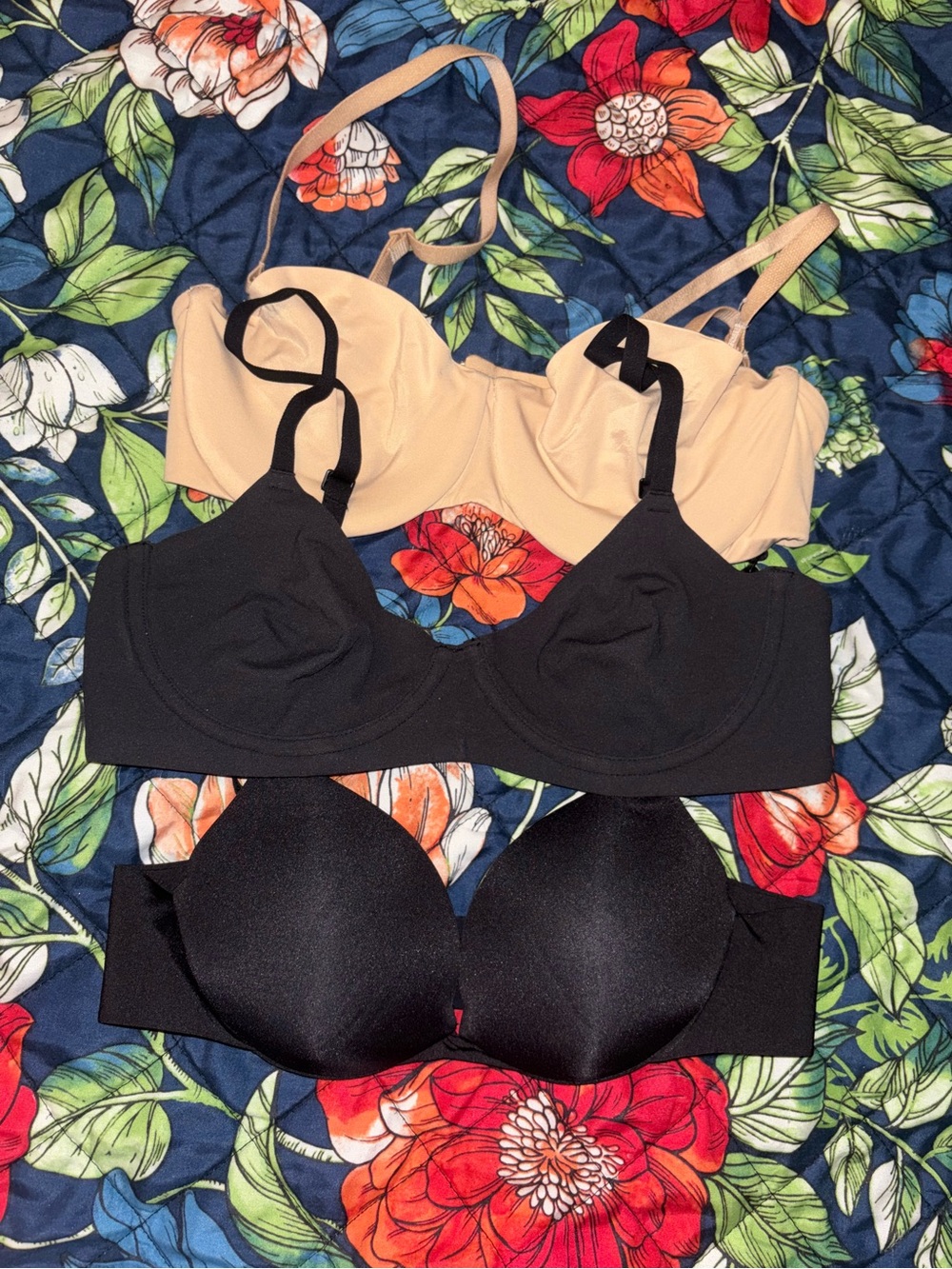 Everyday Seamless Bra Pack - Black & Nude
